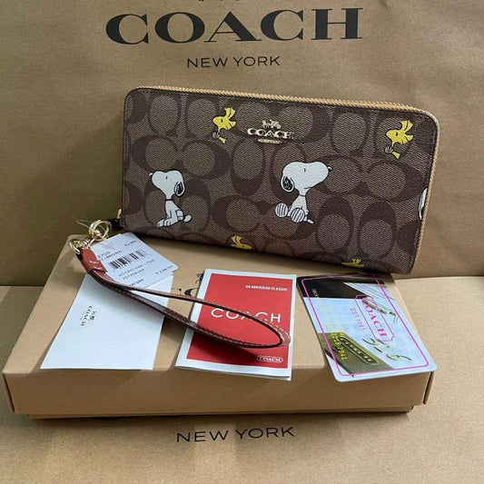 期間限定 COACH x Snoopy 限定